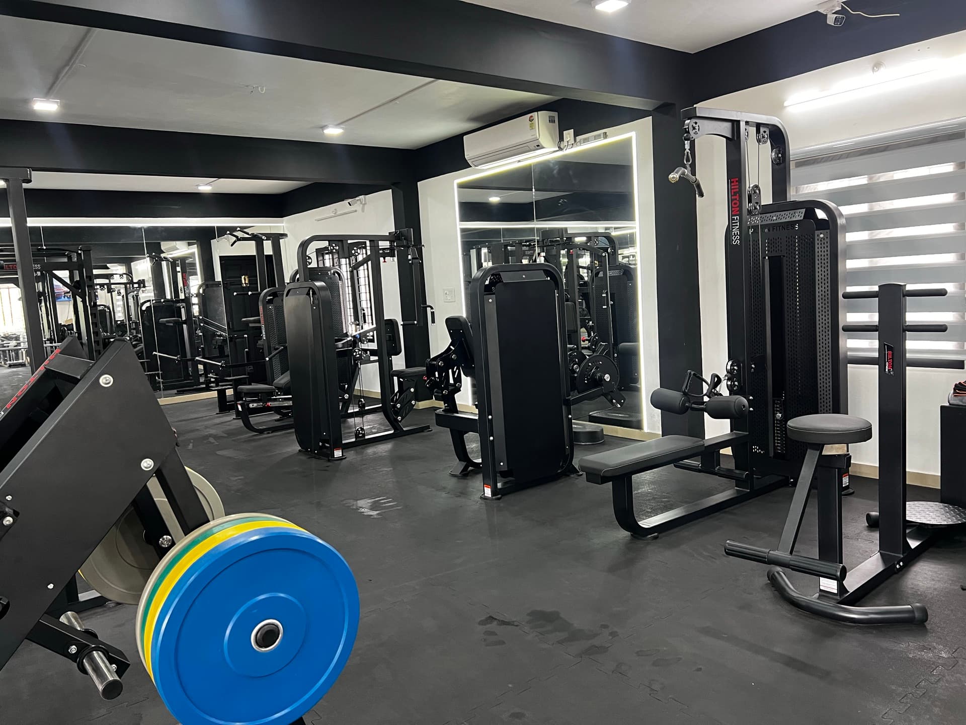 Photo: Strength Machine Row
